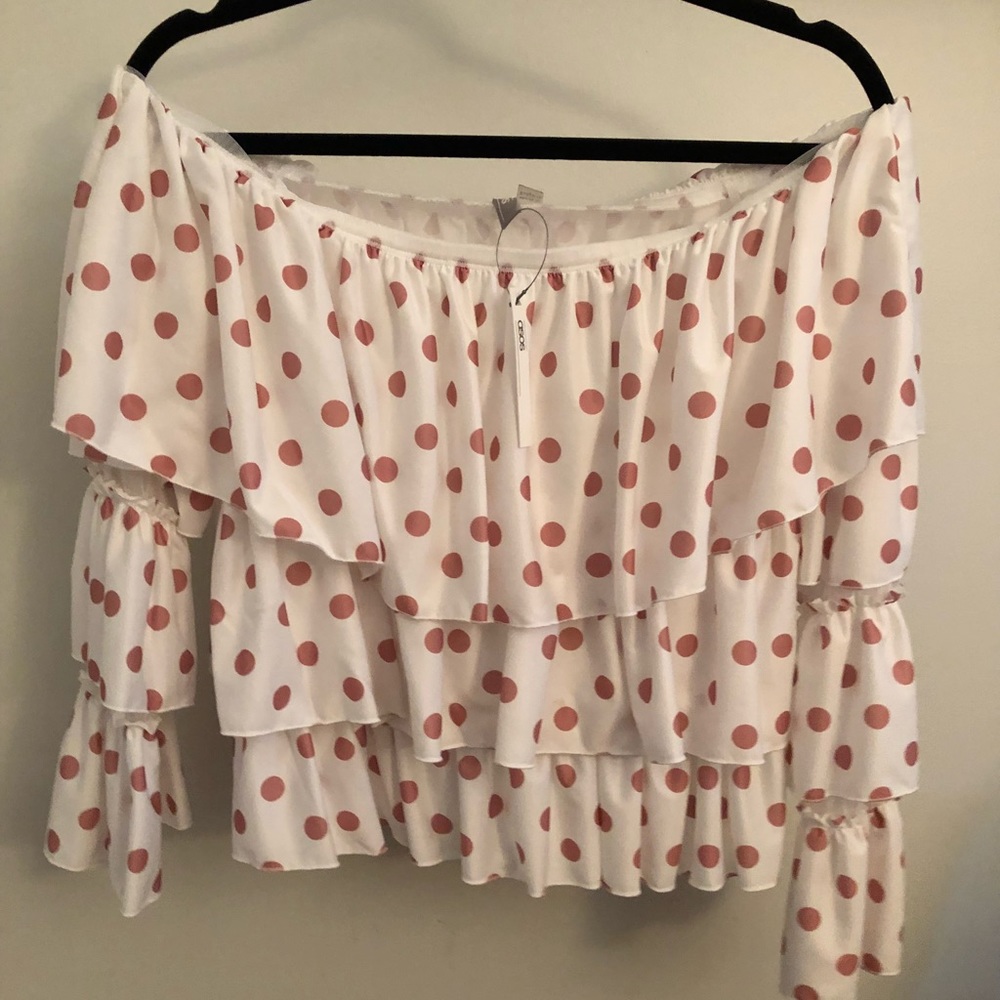 *never worn* off shoulder top size 8- ASOS